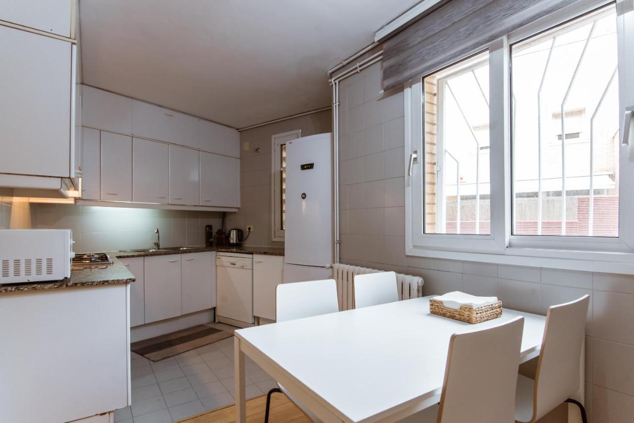 Apartament Two Bedroom Townhouse Within 10min Walk From Beach Barcelona