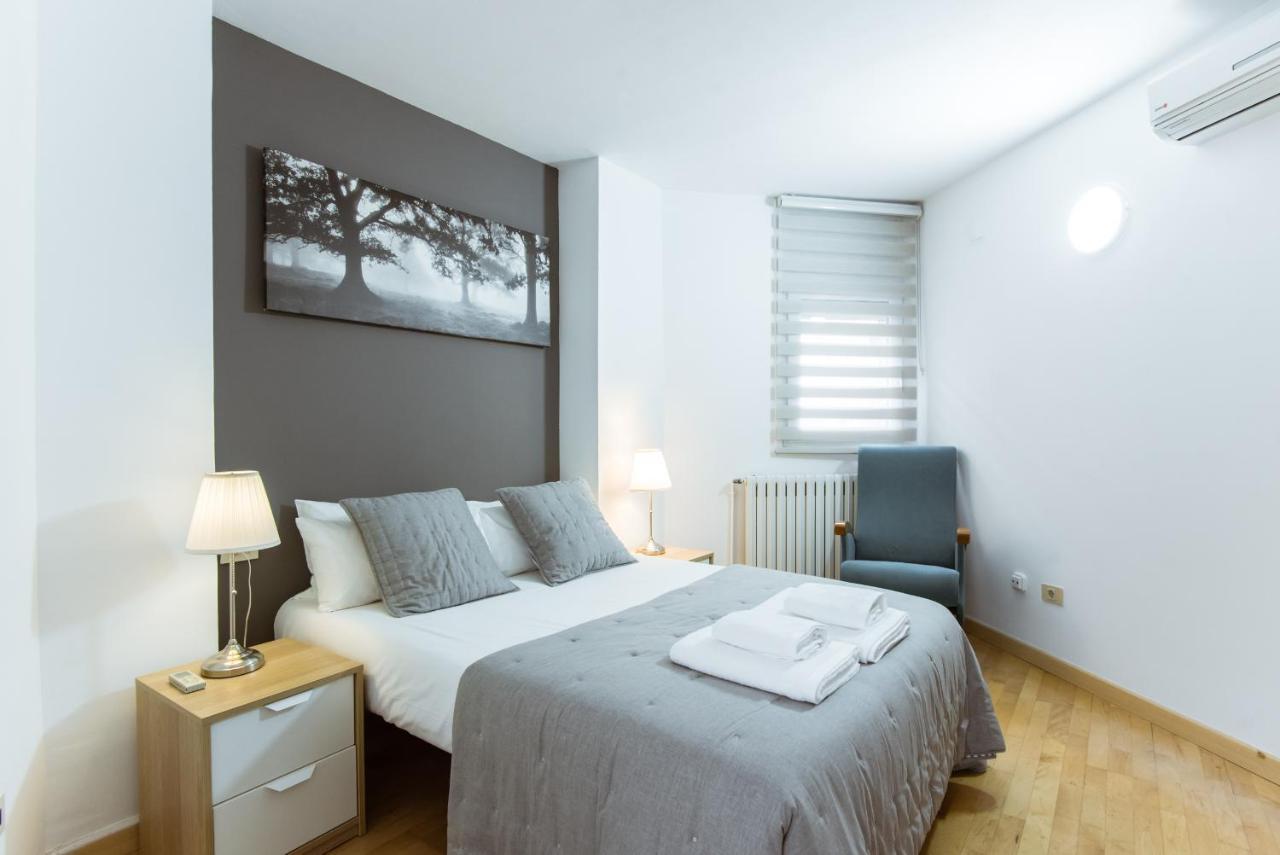 Apartment Two Bedroom Townhouse Within 10min Walk From Beach Barcelona
