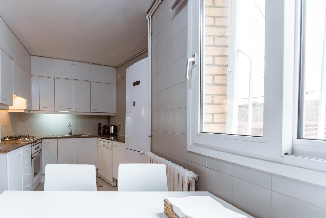 Apartment Two Bedroom Townhouse Within 10min Walk From Beach